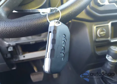 2020 Jeep Wrangler Sport 4X4 from USA, damaged, VIN 1C4GJXAG3LW210013